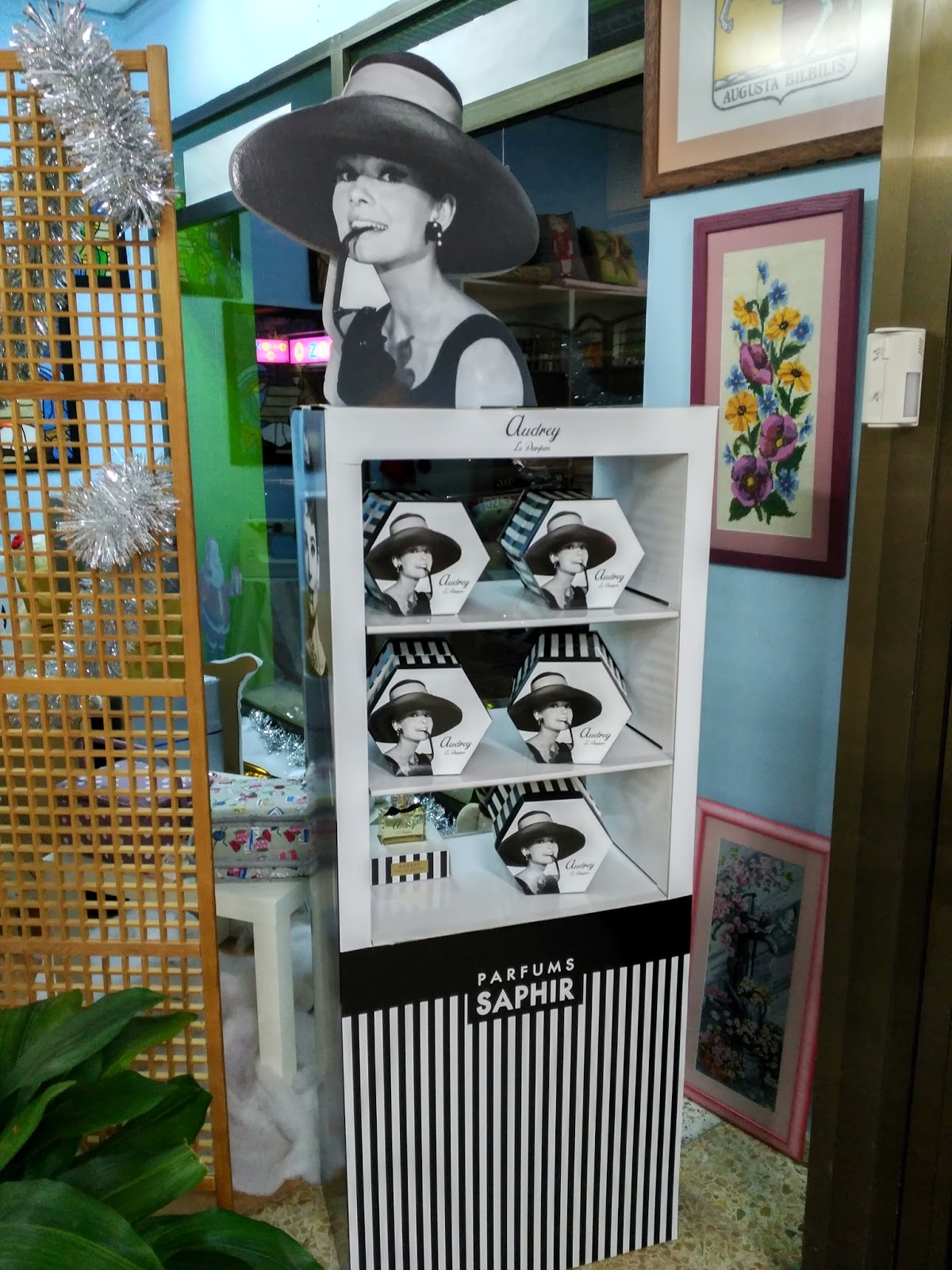 colonia audrey hepburn