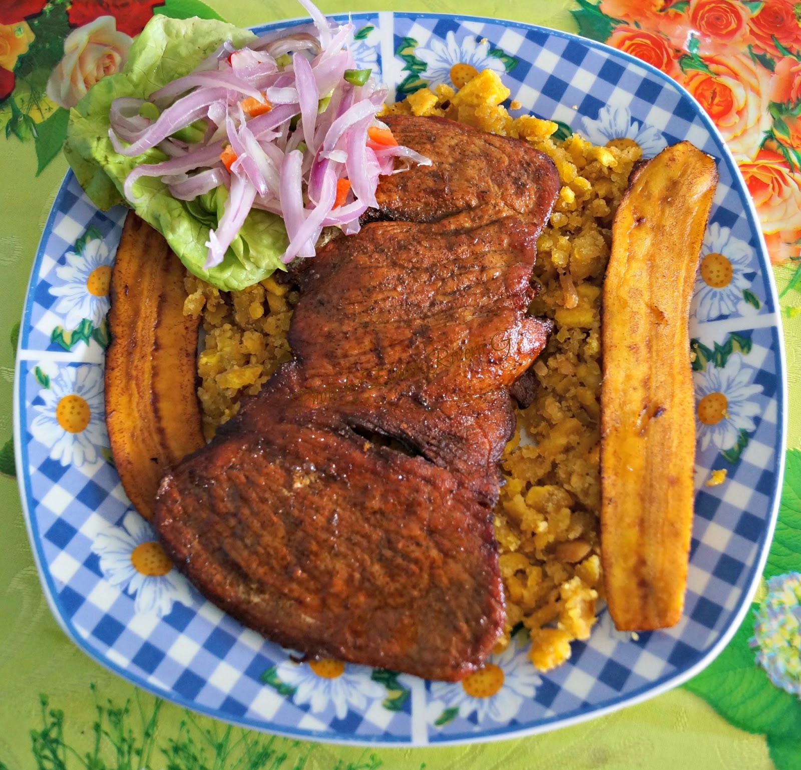 HUÁNUCO FOTOS Tacacho con Cecina