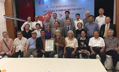 Một cuộc tọa đàm hết sức sôi nổi và cảm động Một cuộc tọa đàm hết sức sôi nổi và cảm động