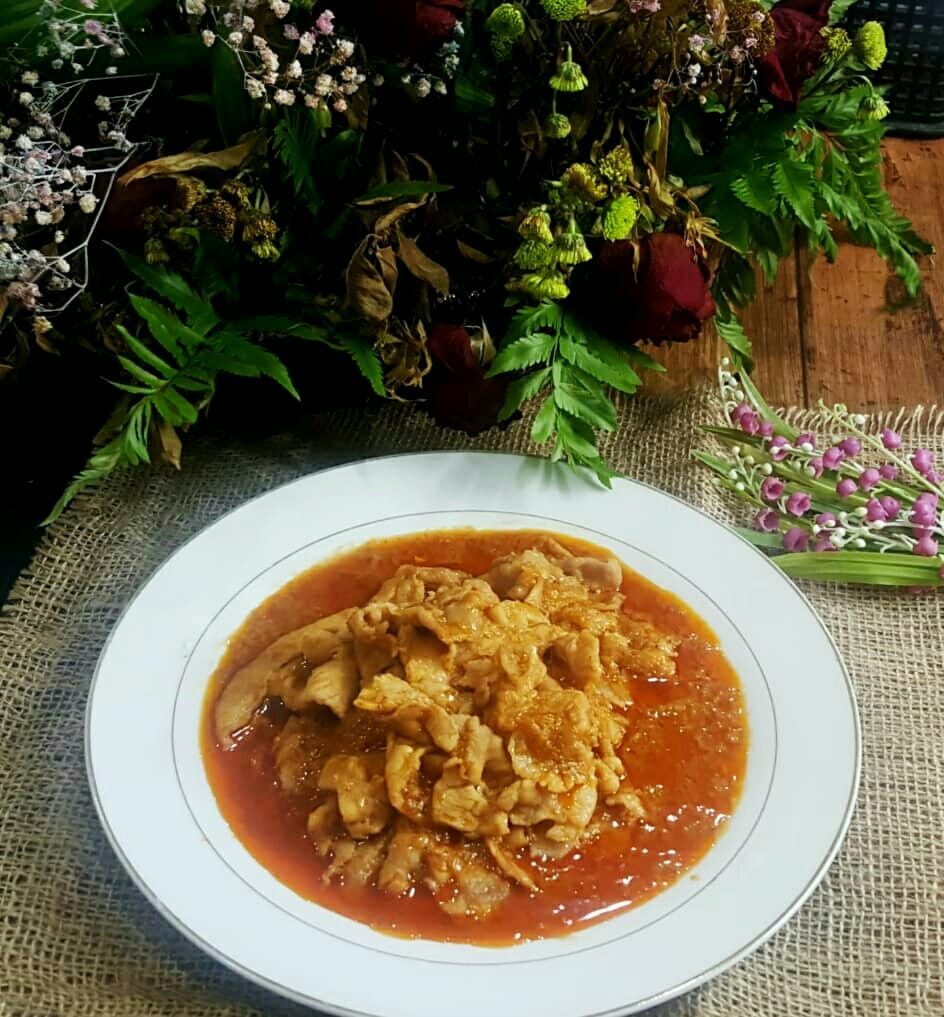 SLICED PORK BELLY IN SWEET HOT & SOUR SAUCE