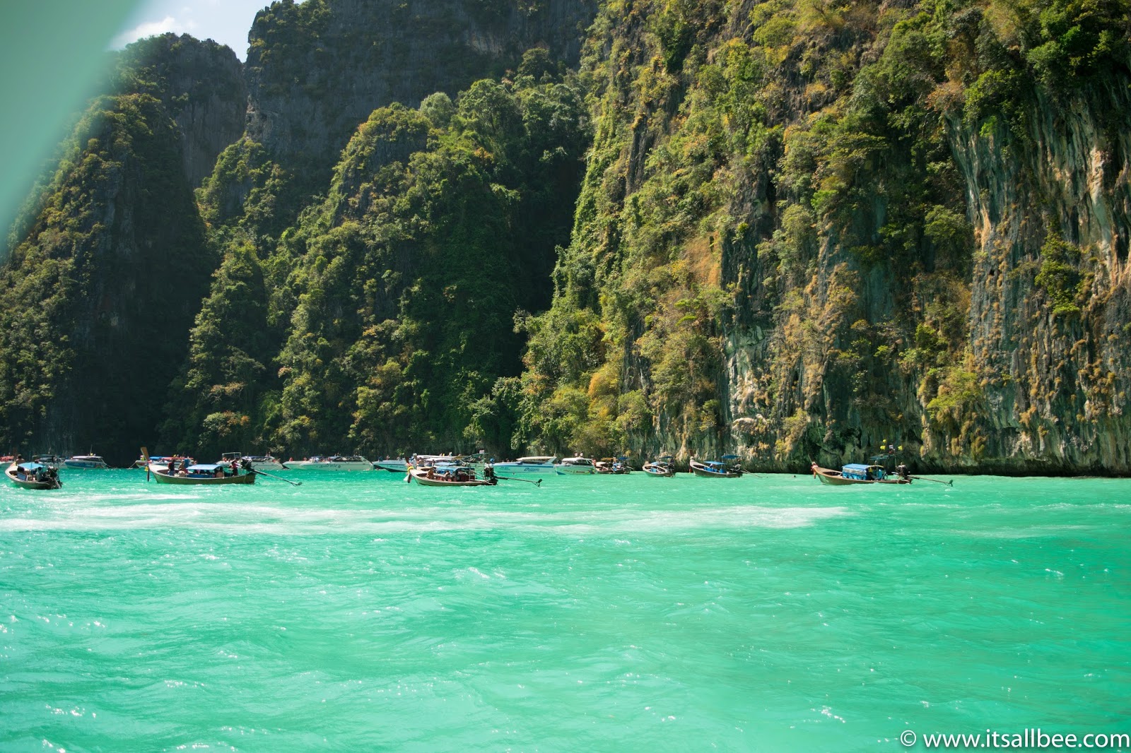 Ko Phi Phi Island - Thailand Ko Phi Phi Island - Thailand - Maya Bay Tour - maya bay the beach