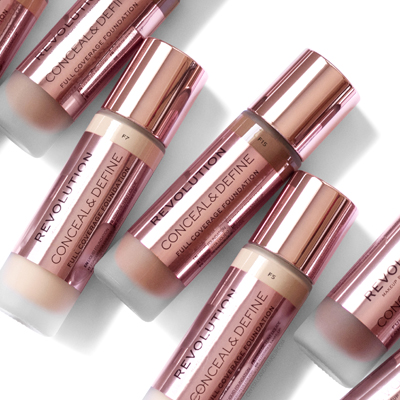 Fond de teint liquide Conceal & Define de Makeup Revolution