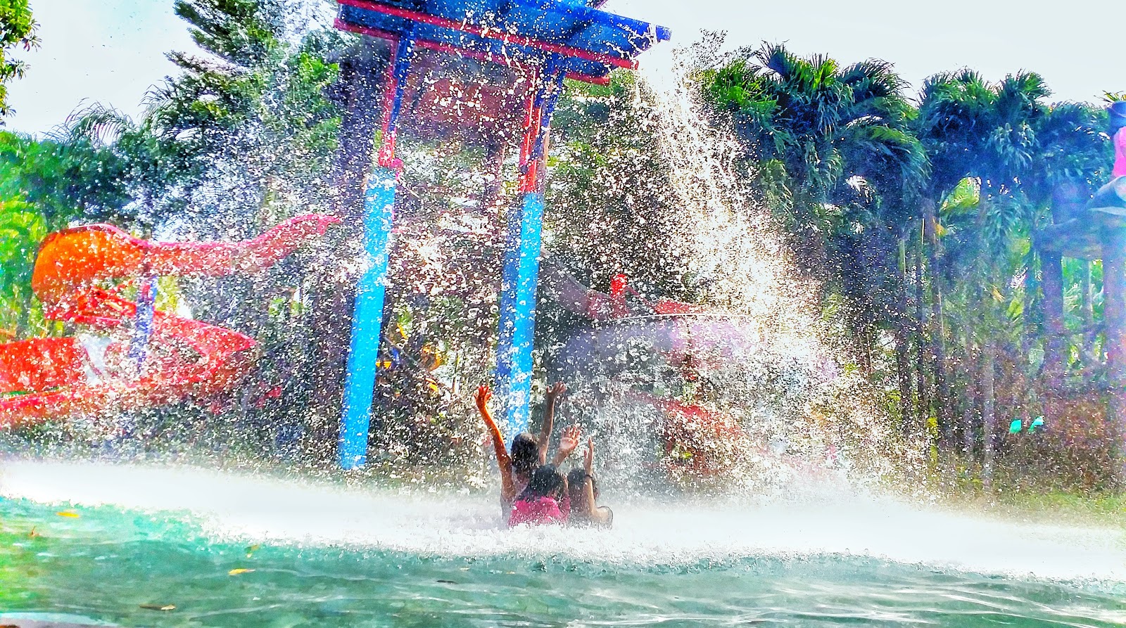 Citra Garden Waterpark Berenang Terasa Menyenangkan Topwisata