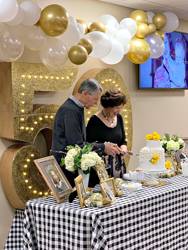 50TH WEDDING ANNIVERSARY PARTY IDEAS - Dimples and Tangles