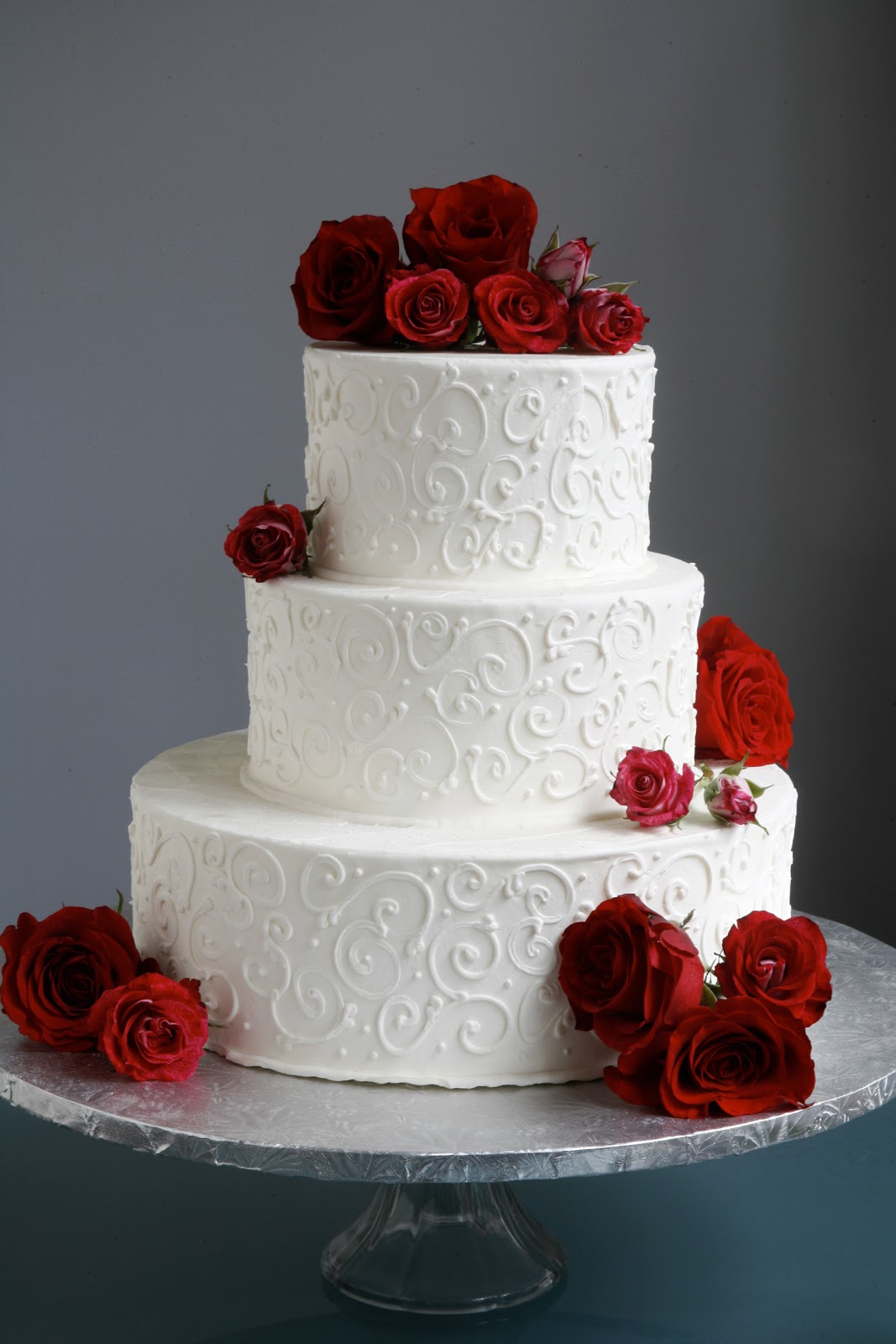 Pin By Allison Daub On My Wedding Ideas Wedding Cake Roses Wedding Cake Red Wedding Cakes