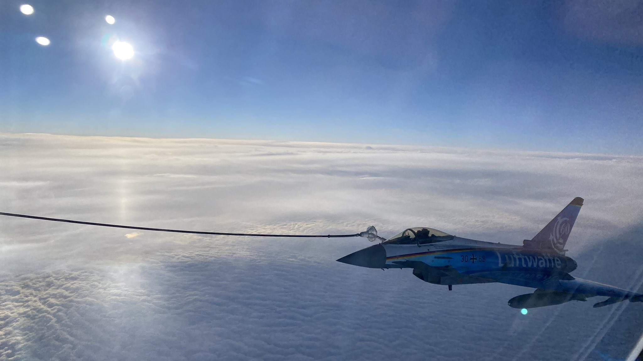 AAG_th บันทึกประจำวัน Airbus จะเสนอเครื่องบินขับไล่ Eurofighter