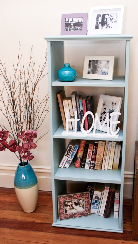 Vintage Lace and Vinyl Before and After Laminate Bookcase Makeover