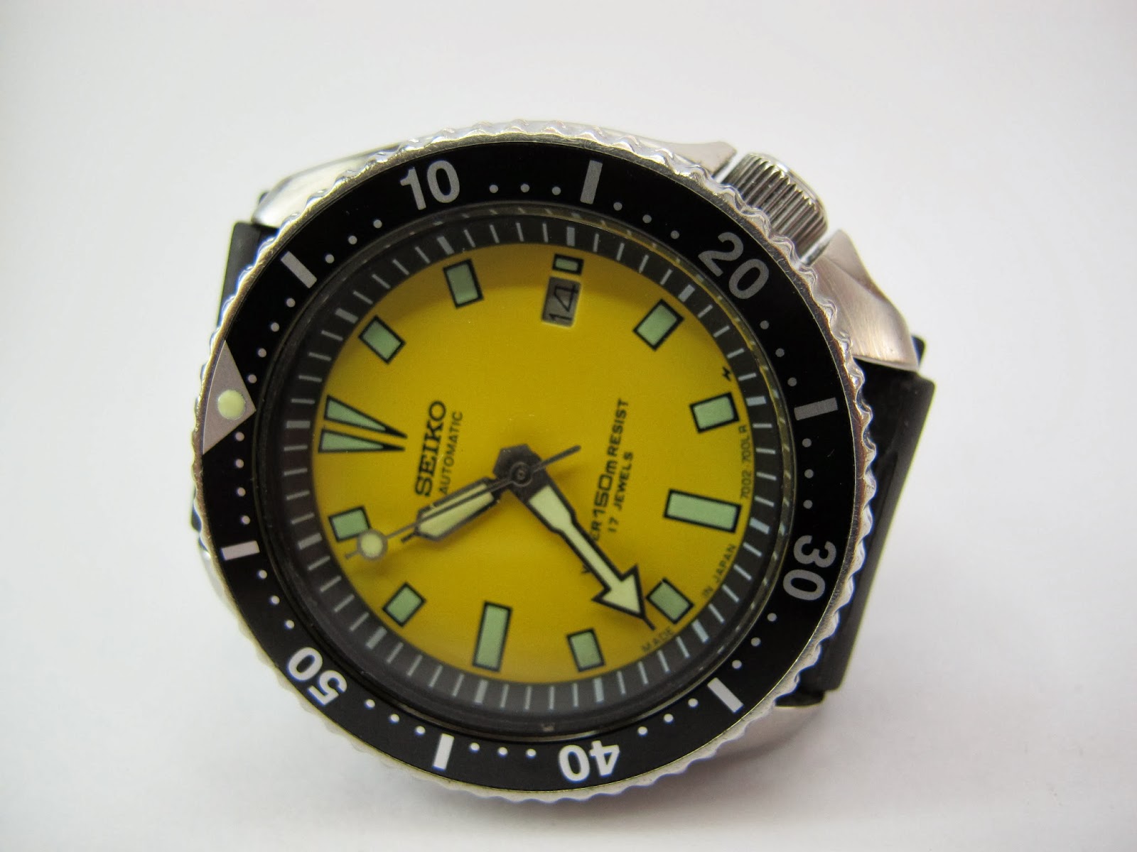 watchopenia: My yellow submarine: Seiko Diver 7002-7000