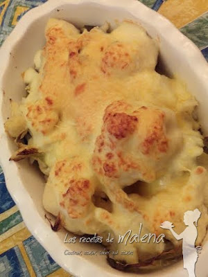 Coliflor gratinada con salsa de queso