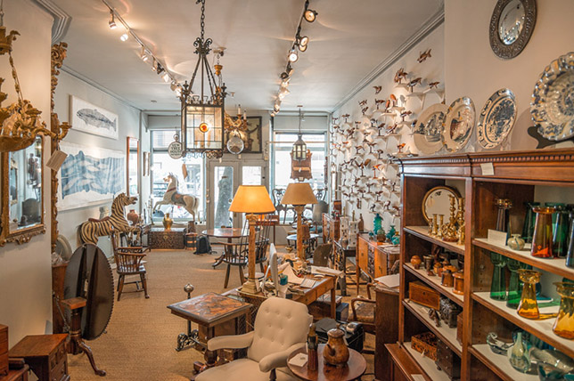 Best Antique Stores Illinois - Antique Mall IL | AntiqueStore US
