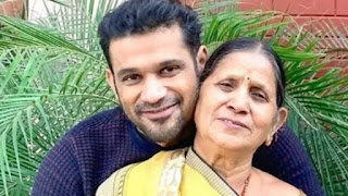 Sohum Shah Sohum Shah with his mother
