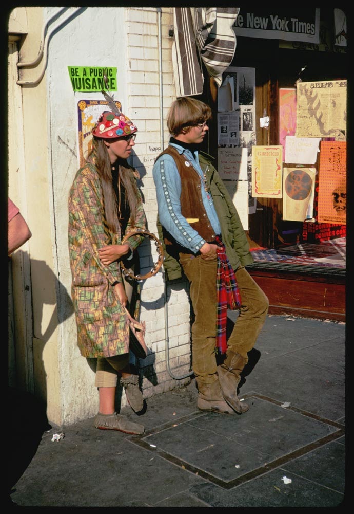 18 Fascinating Vintage Color Photographs Capture Haight Street Hippies
