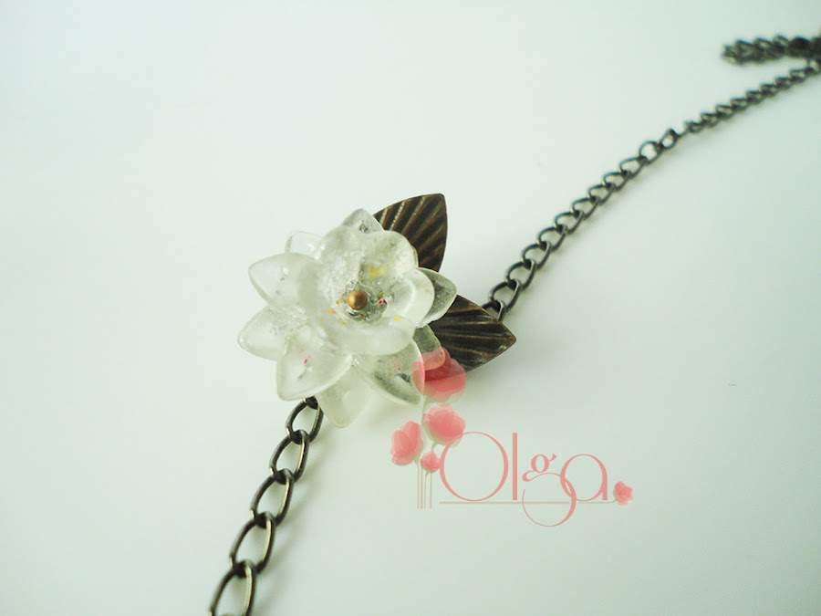 Desde el Taller de Olga.Collar mariposa de Origami