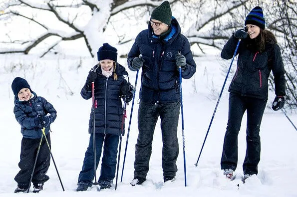 King Carl Gustaf, Queen Silvia, Crown Princess Victoria, Prince Daniel, Princess Estelle and Prince Oscar