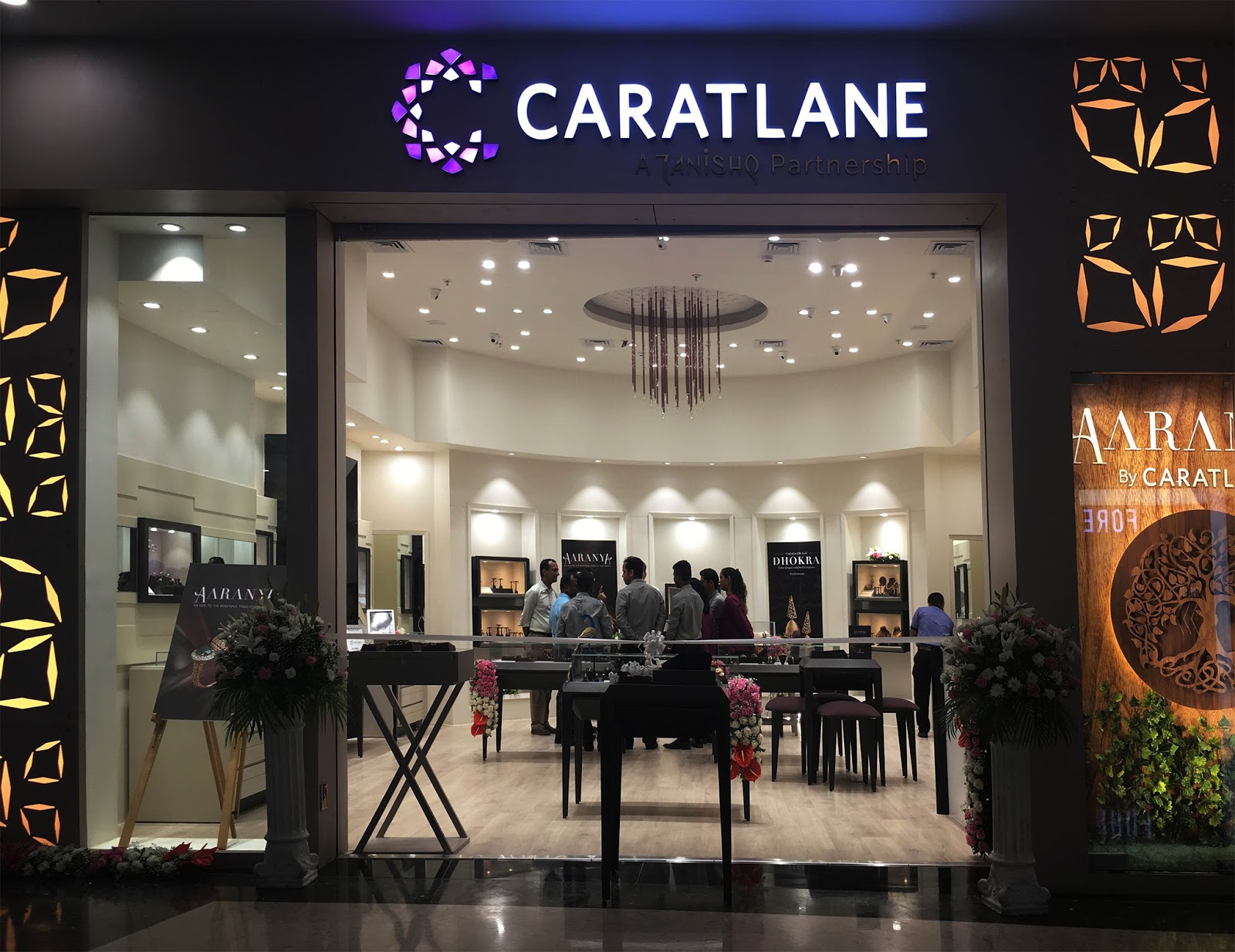 caratlane seawoods grand central