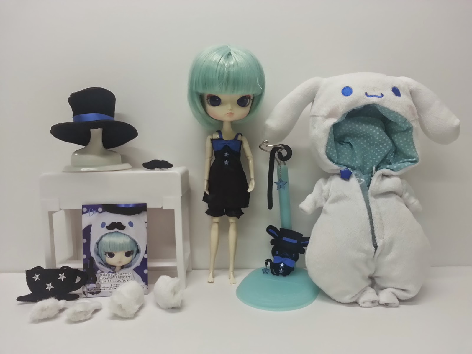 Sanrio Cinnamoroll & Cloudine Doll (~10-in / 25.4-cm) wearing