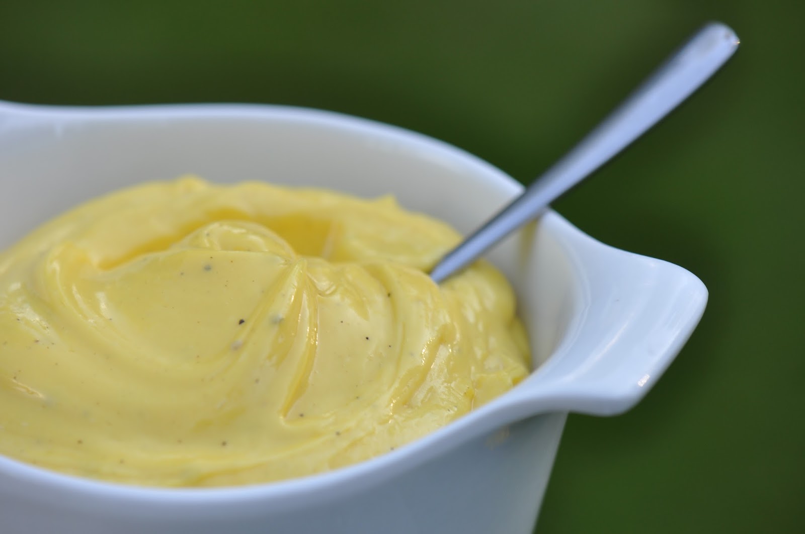 Kom til bords! Hjemmelaget majones på under 2 minutter