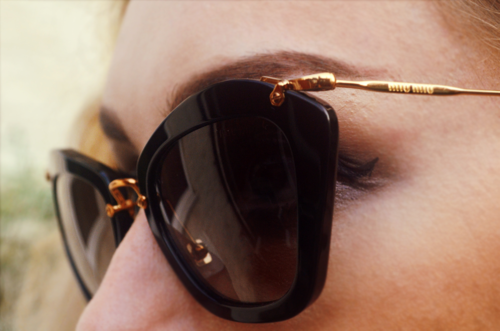 Stephi LaReine // UK Fashion and Lifestyle Blogger// Glamorous Duster Coat, Romwe Black and white shirt, muimui sunglasses, Primark Jeans, ebay shoes, klaus kobec watch, blonde Stephi LaReine // UK Fashion and Lifestyle Blogger// Glamorous Duster Coat, Romwe Black and white shirt, muimui sunglasses, Primark Jeans, ebay shoes, klaus kobec watch, blonde