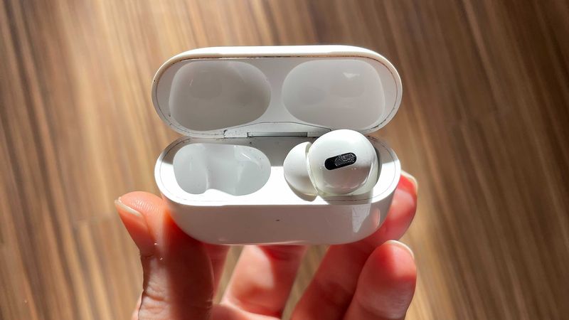 Có thể mua 1 bên tai nghe Airpod được không?