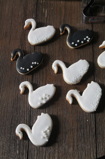 ballet cookies,Swan Lake cookies,Princess cookies,The cookie couture,ballet inspired cookies,swan cookies,Swan Lake Ballet, ballerina cookies, merde gifts ideas, Nutcracker cookies, swan cookies, ballet party favors