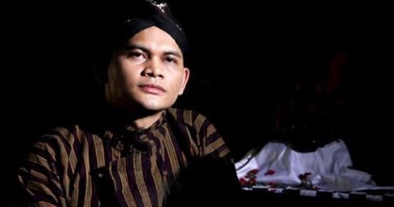 Rajah Kertas Paling Ampuh Pemikat Semua Hati Wanita Yang Kita Cintai Dari Jarak Jauh Dan Dekat Ala Mbah Mijan