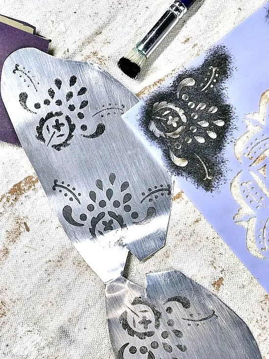 Stenciled wings for a repurposed garden bee