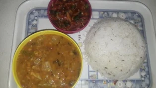 hot-serve-with-dal