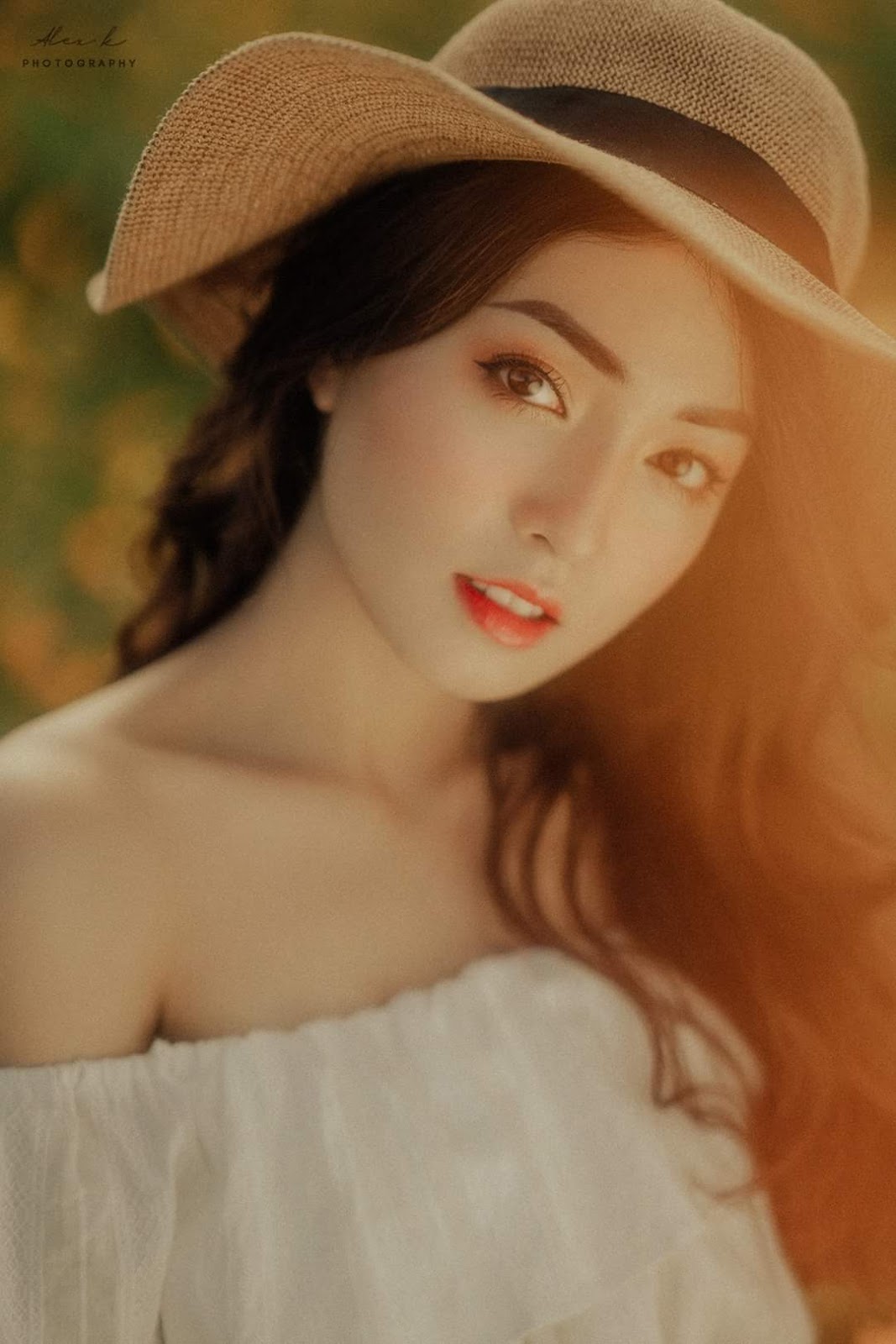 Vietnamese beautiful girl - Beauty face of young beautiful woman with flowers in her hair