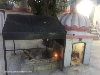 Baba Dhune Waleji Maharaj Temple