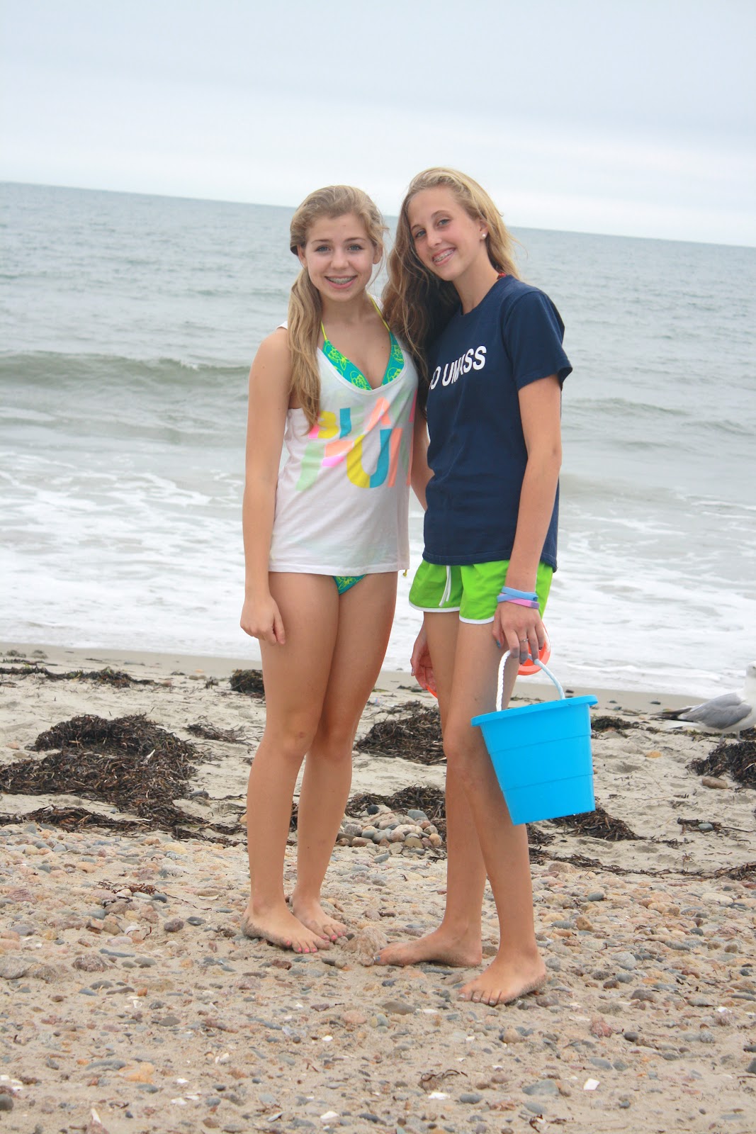 young girls at beach voyeur