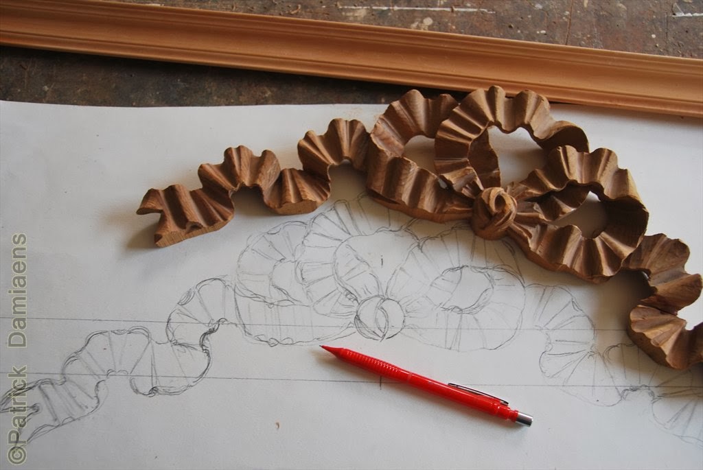 ORNAMENTAL WOODCARVER Patrick Damiaens: A Ribbon & Bow carved in wood ...