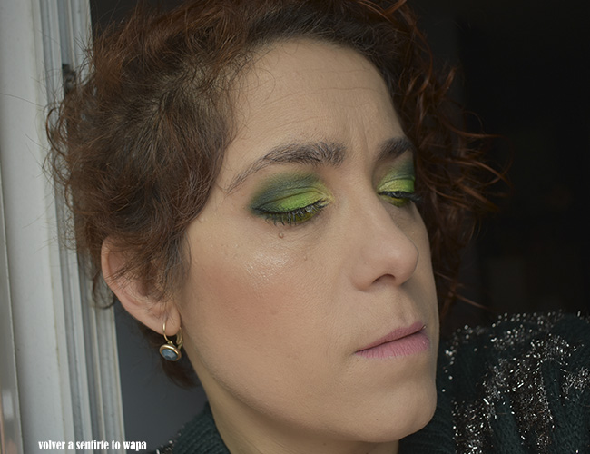 Maquillaje degradado en color verde