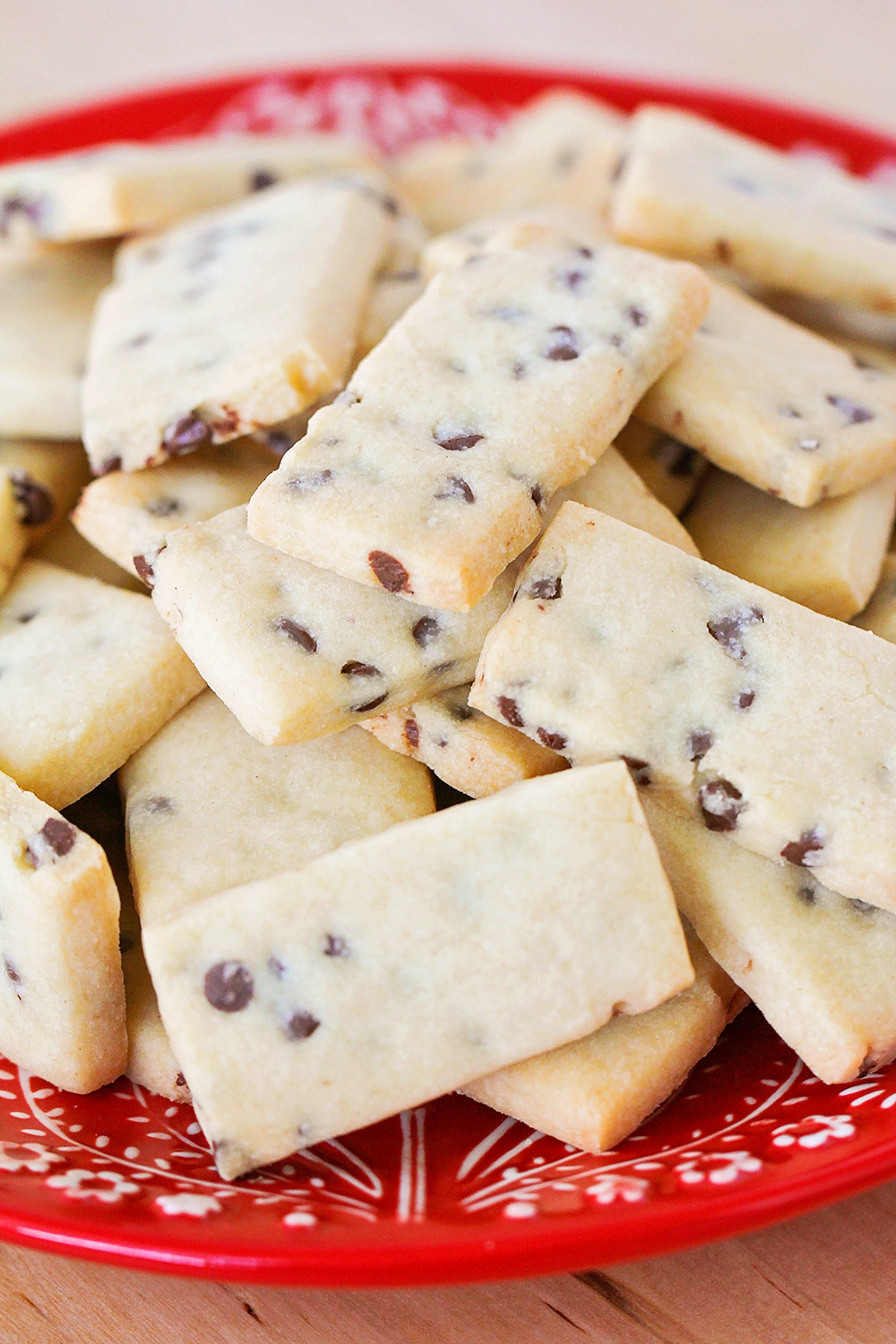 Chocolate Chip Shortbread Cookies + 13 Decadent Cookie Recipes - The ...