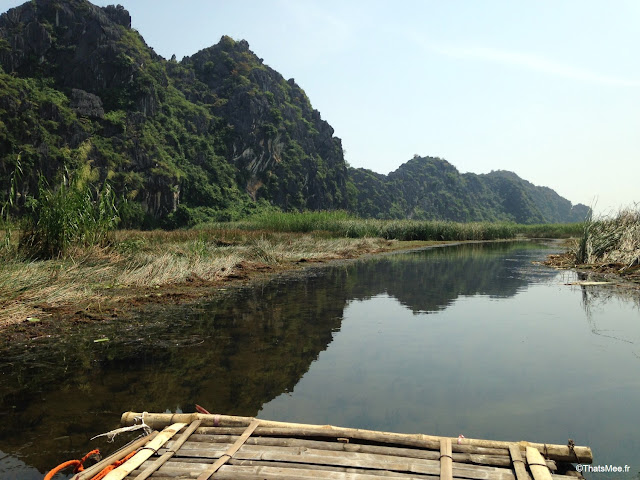 reserve van long ninh binh vietnam campagne baie halong terrestre bateau barque bambou sampan