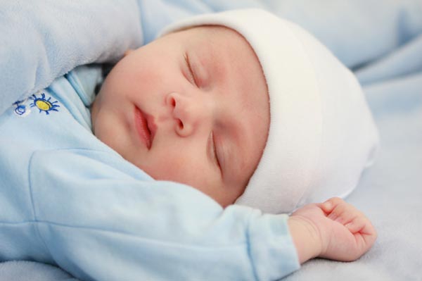 Chăm sóc trẻ sơ sinh từ 0 – 6 tháng: Cần chăm con thế nào cho đúng?