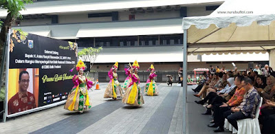 memperingati hari batik nasional di cibis park cibis batik festival pesona batik nusantara nurul sufitri blogger travel culinary lifestyle review pameran event