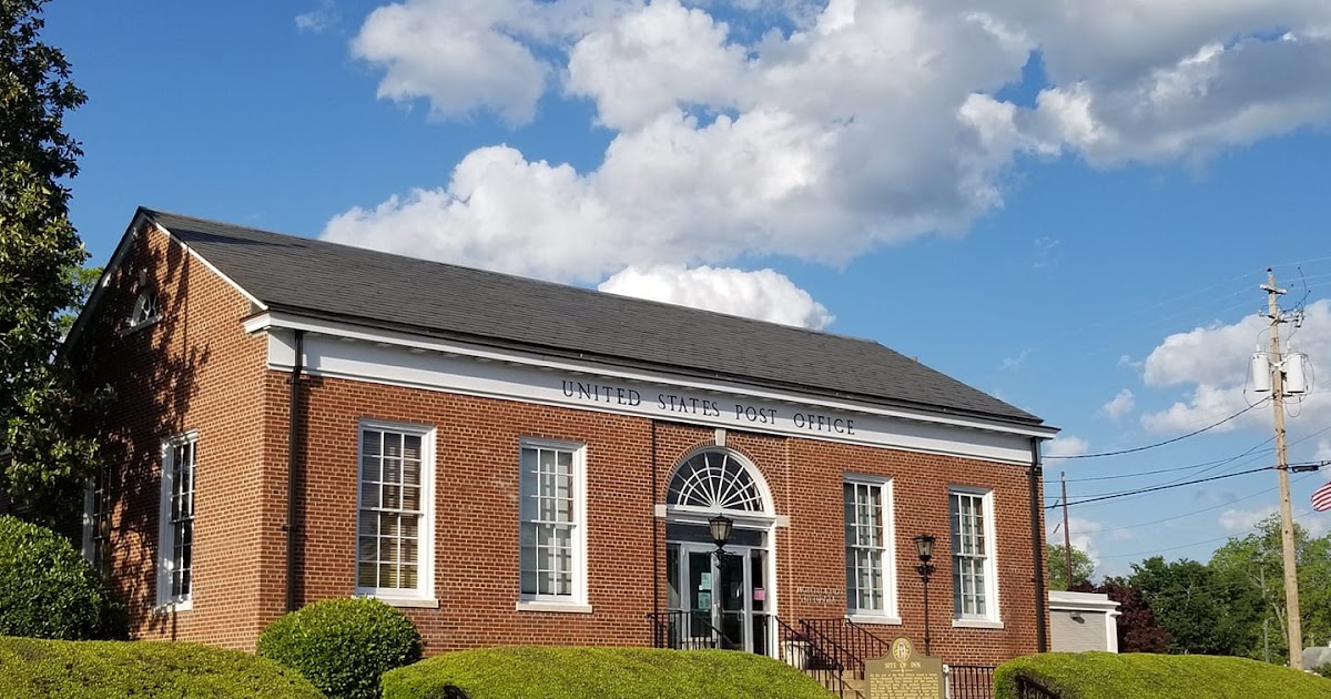 The Post Office Building in Monticello