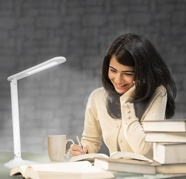 Philips Breeze LED Desk Focus Task Light Night Study Lamp Appliance Gadget Technology