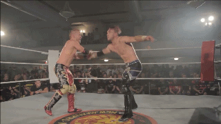 [IMAGE:https://1.bp.blogspot.com/-8E6LNfRFGyI/X8p1PcAv2-I/AAAAAAABs9o/H_D2dUsmY48FZf6uzQusBPGLYnVQQcSAwCLcBGAsYHQ/s320/Wrist%2BLock%2BSpringboard%2BMoonsault%2BDDT.gif]