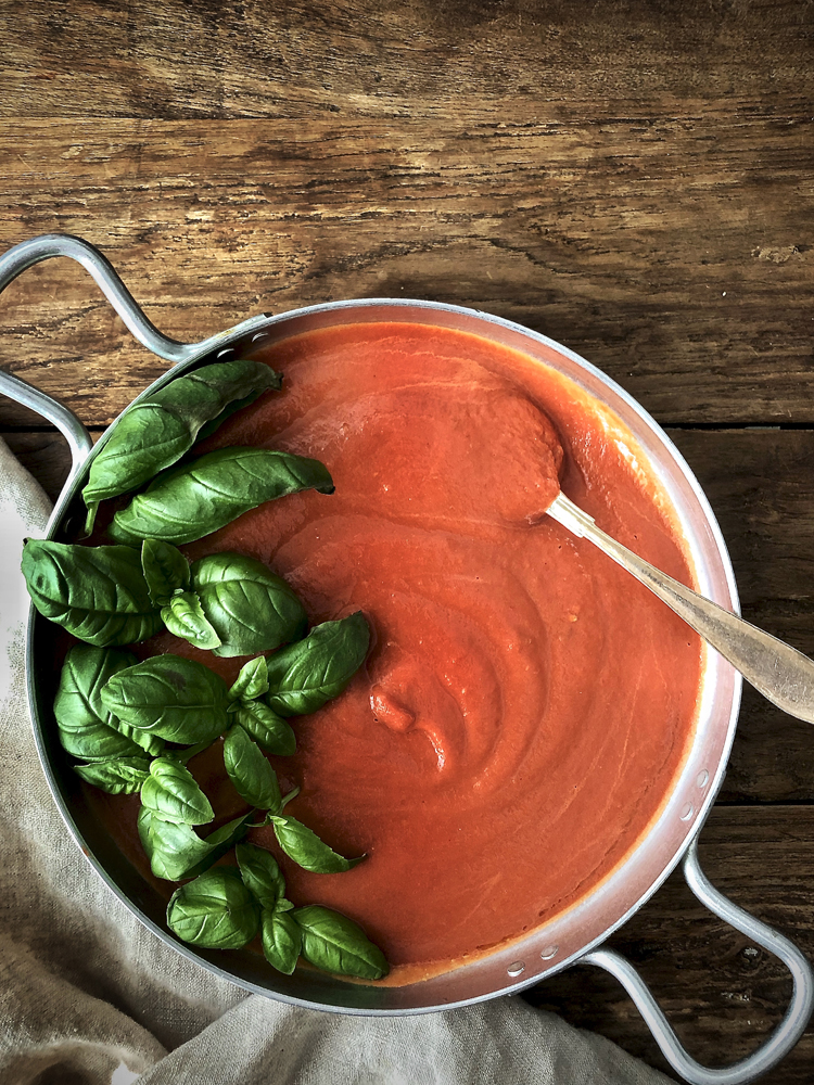 tomaattikastike pastalle