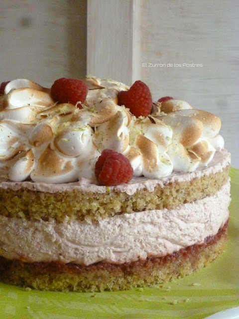 Tarta De Pistachos, Almendra Y Frutos Rojos
