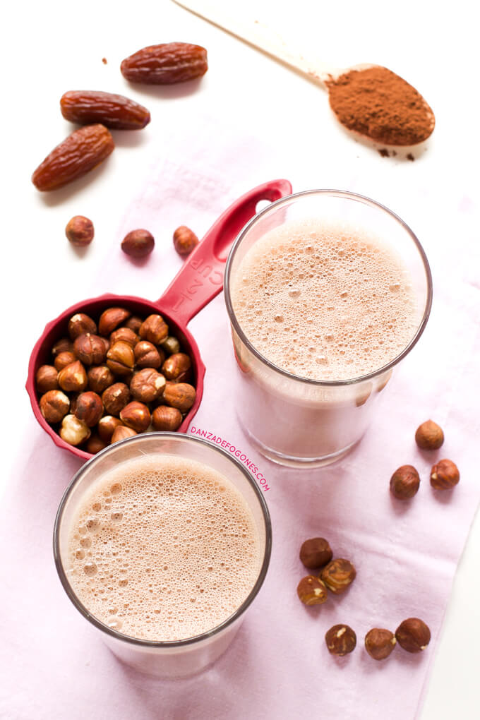 Hazelnut and cocoa milk | danceofstoves.com #DanceofStoves Hazelnut and cocoa milk | danceofstoves.com #DanceofStoves