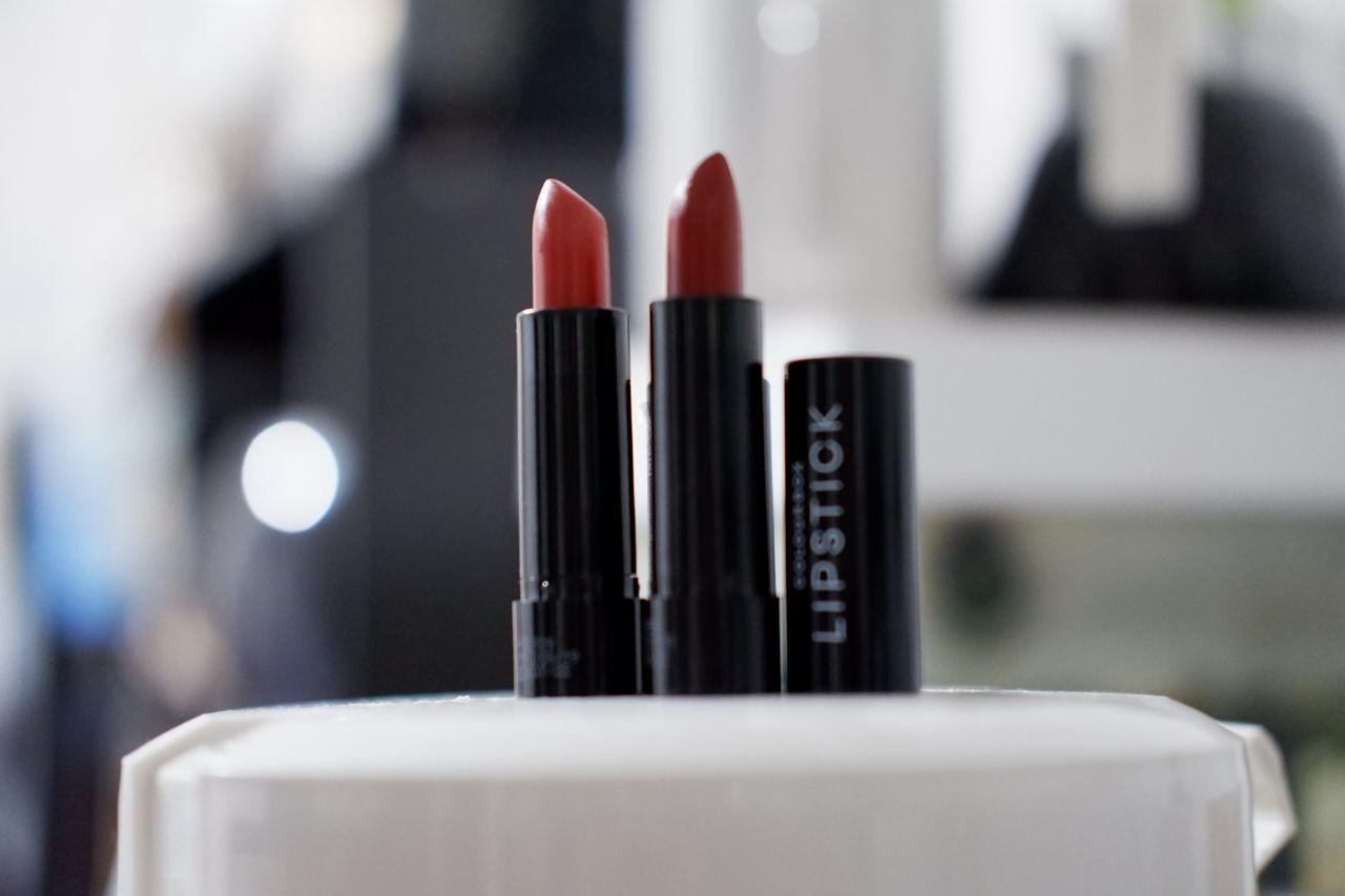 Review Oriflame Colourbox Lipstick shade Caramel Burst & Cinnamon Frost