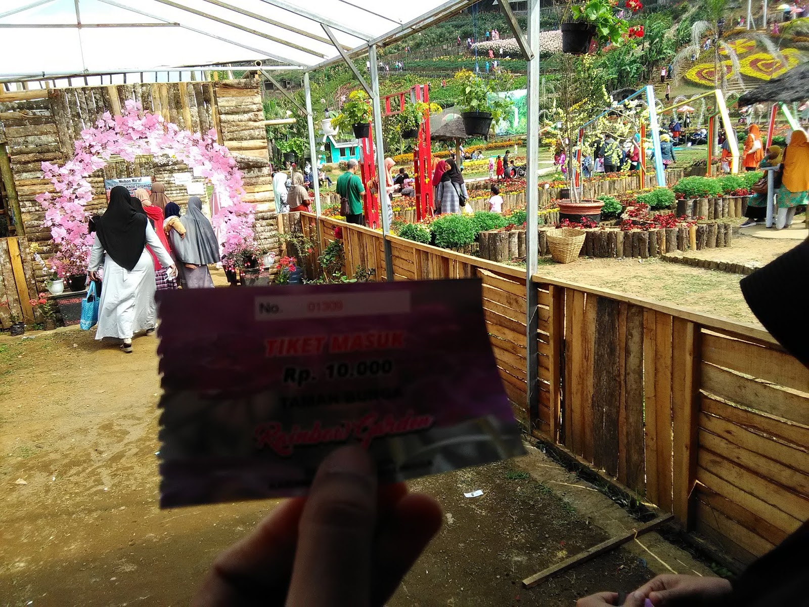 Rainbow Garden Kutabawa Lasmicika