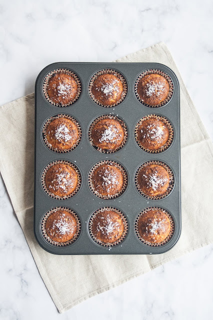 Muffin al cocco: i dolcetti monoporzione soffici e gustosi