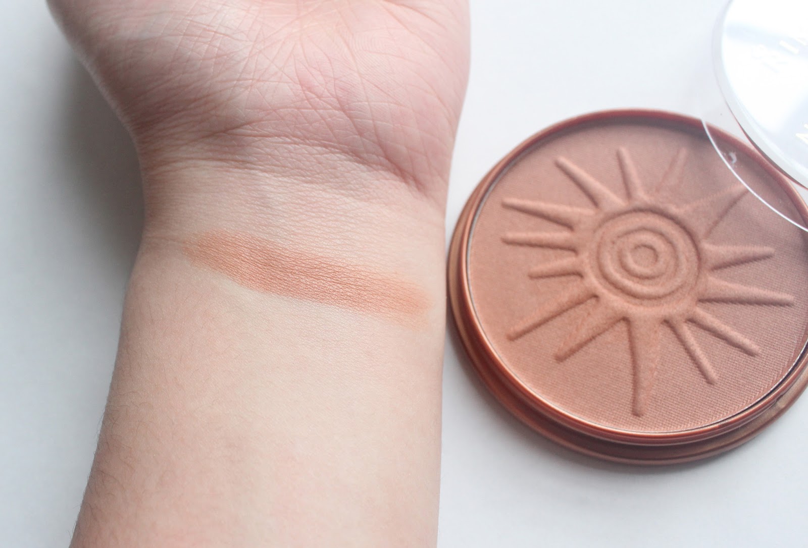 Rimmel London Natural Bronzer Review fashionibble