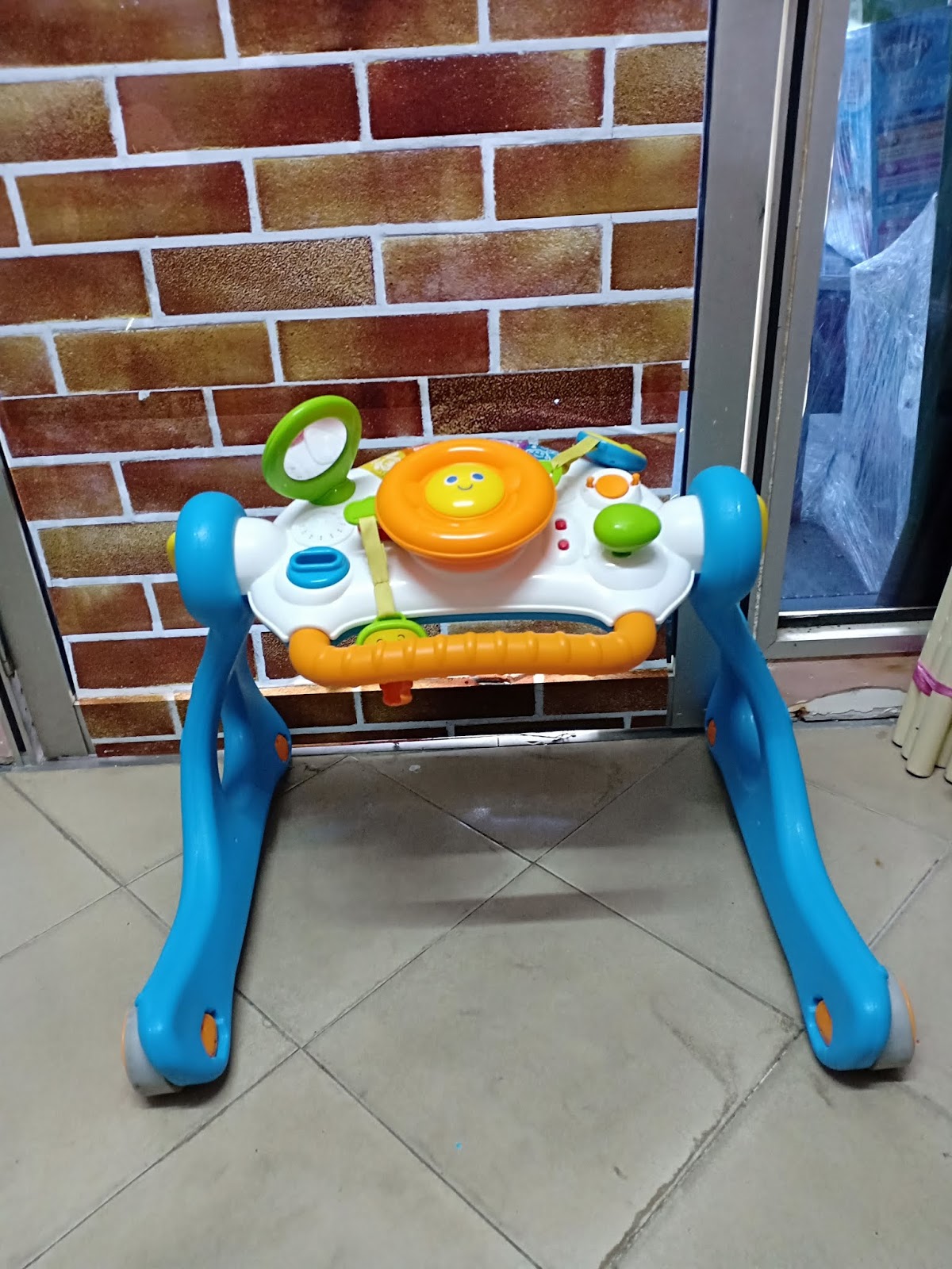 bruin 2 in 1 activity table