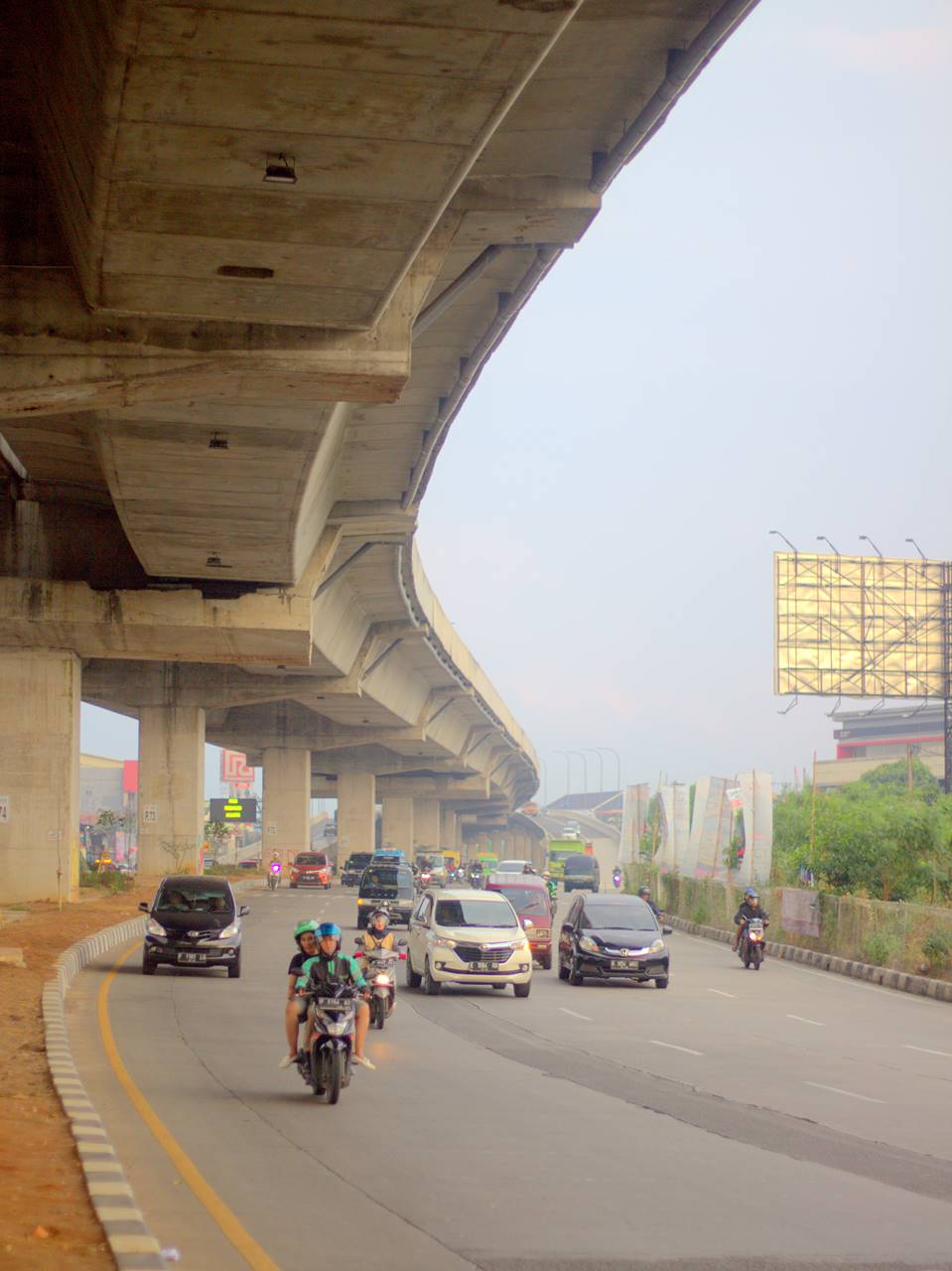 Hasil Hunting Foto Juga : Satu Sudut Jalan Soleh Iskandar Bogor – SI ANTON