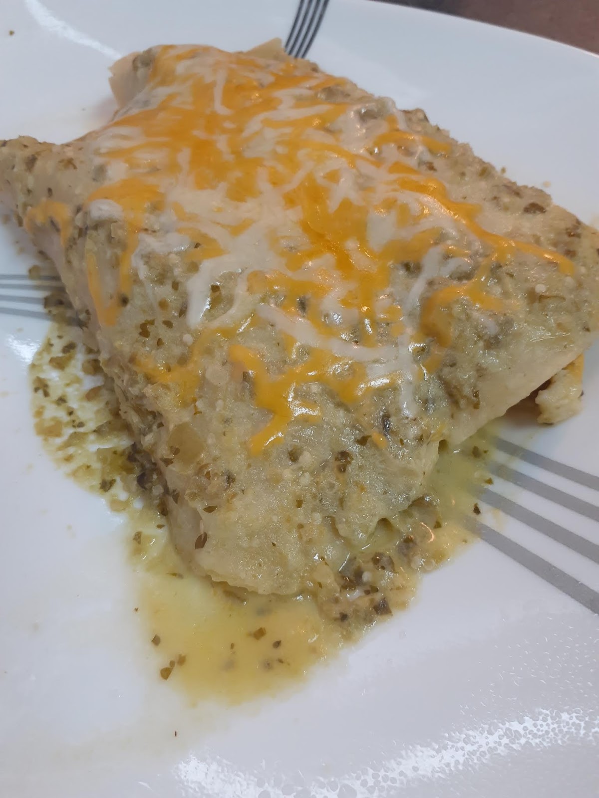E.Marie.Cooks Chicken Enchiladas Suiza