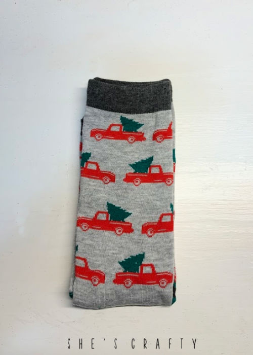Creative way to give money for Christmas - Christmas socks
